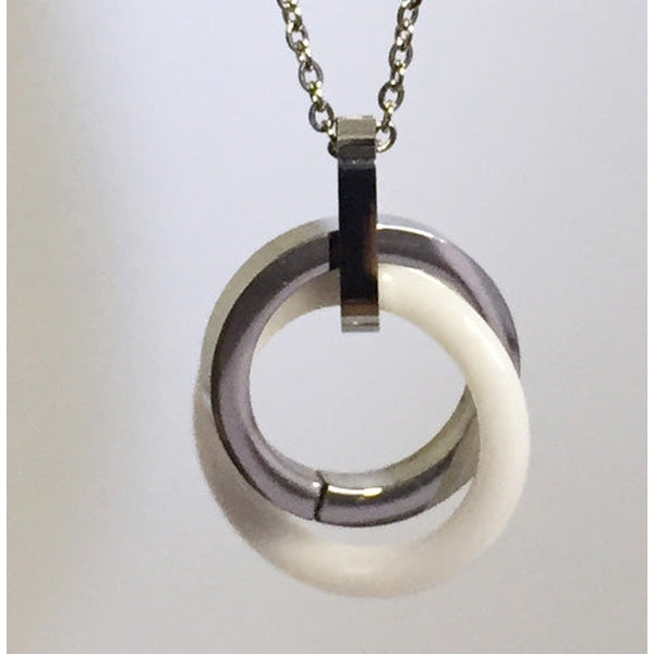 collier avec double anneau blanc et acier entrelacé en céramique