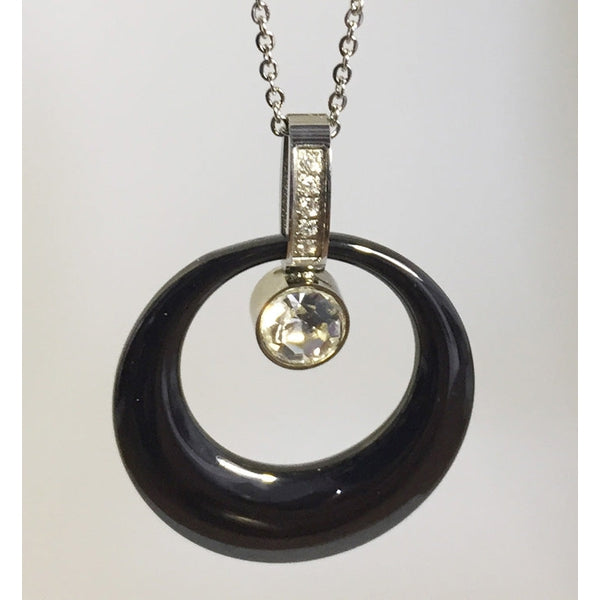 Collier avec cercle noir en céramique et strass