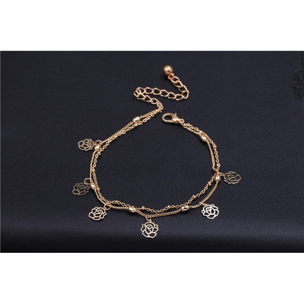 Bracelet de chevilles avec deux bracelets ornés de roses
